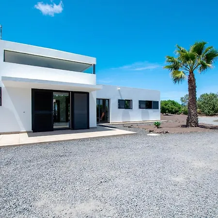 North Shore Lajares, Alegre 30a Вилла